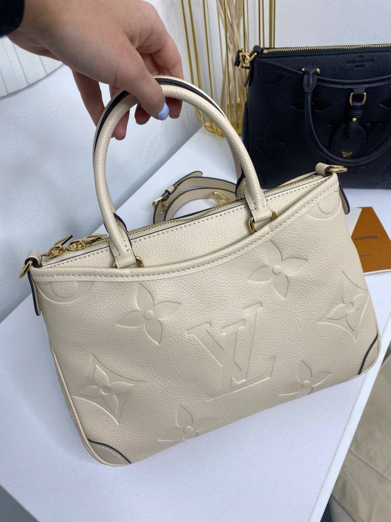 photo_5422465399284420932_y