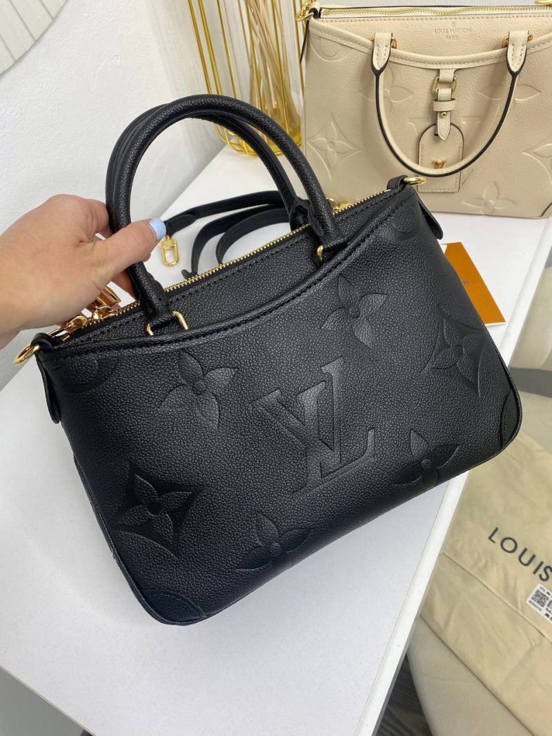 photo_5422465399284420941_y