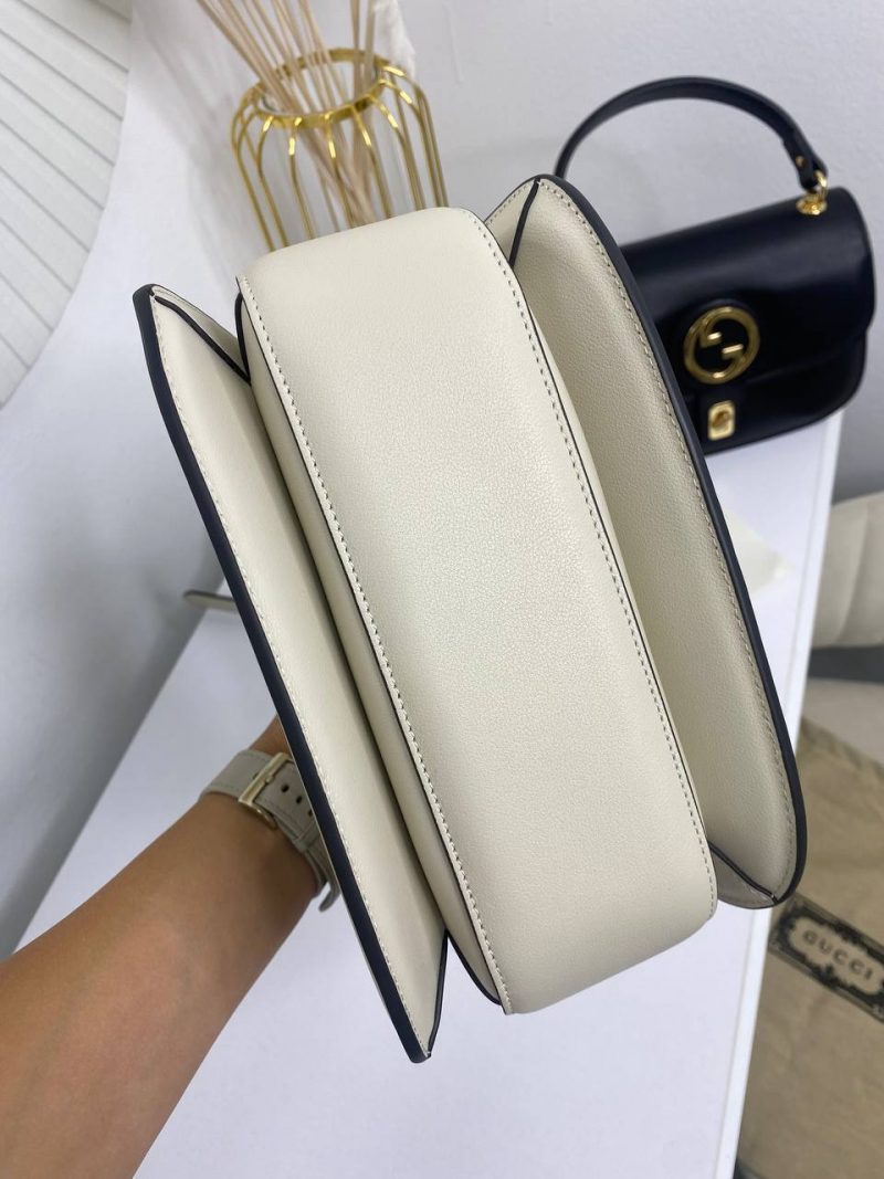 photo_5422465399284420950_y