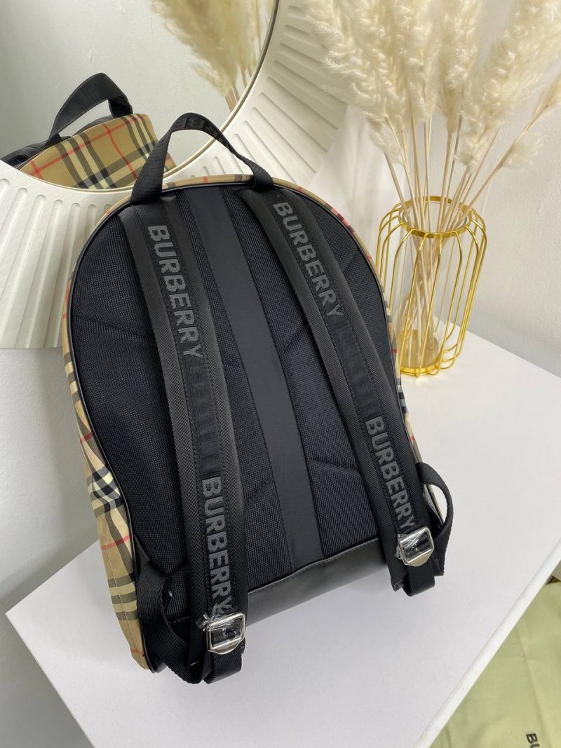 photo_5197660183877242859_y