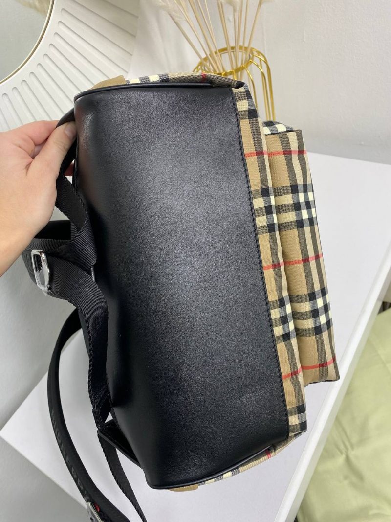 photo_5197660183877242860_y