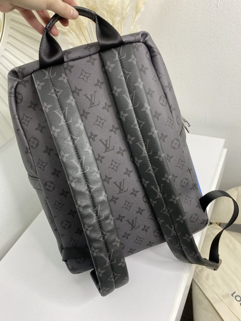 photo_5208968802702840928_y