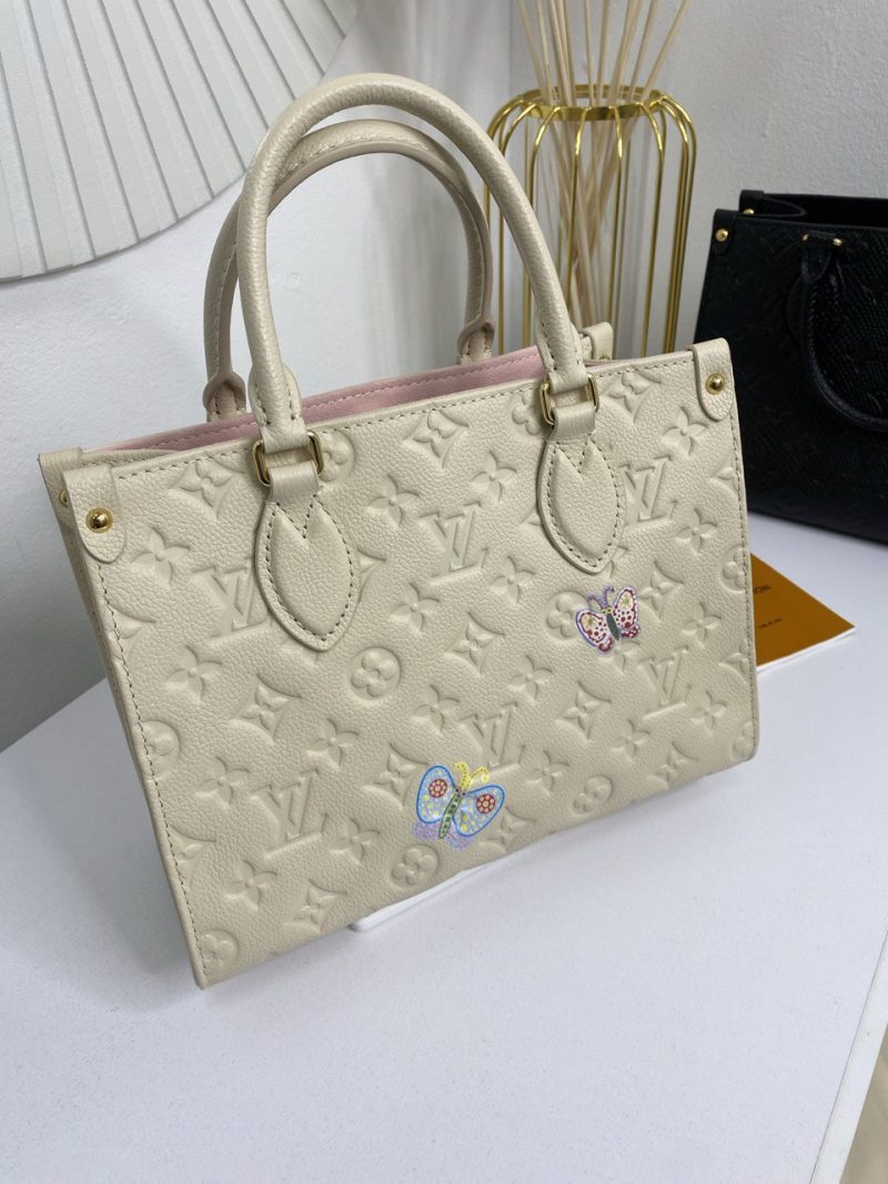 photo_5208968802702840950_y