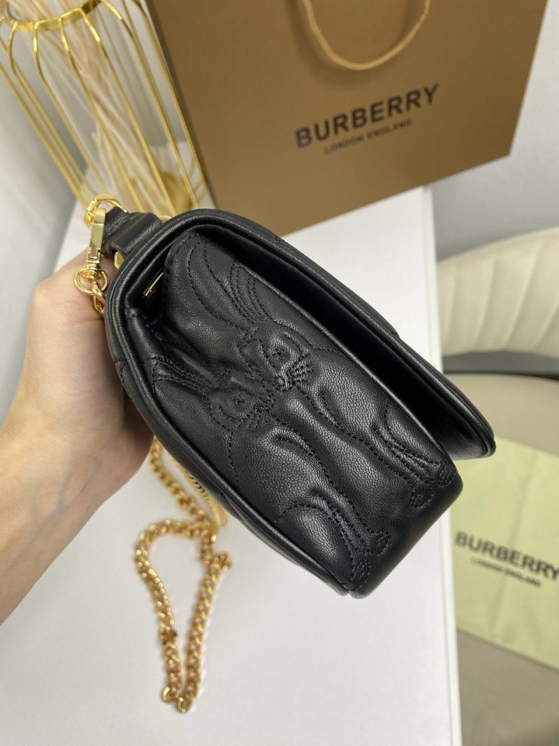 photo_5208968802702840976_y