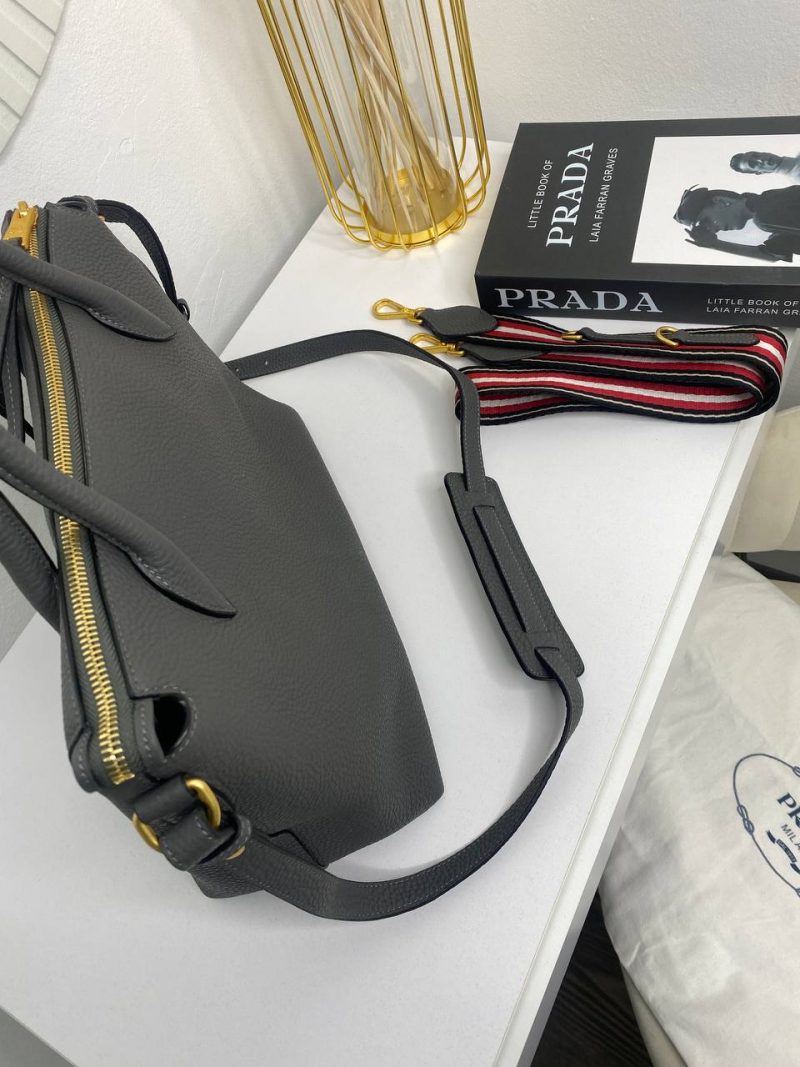 photo_5213347148198958497_y