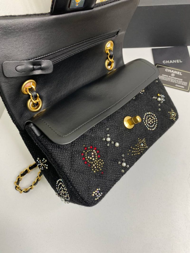 photo_5213347148198958525_y