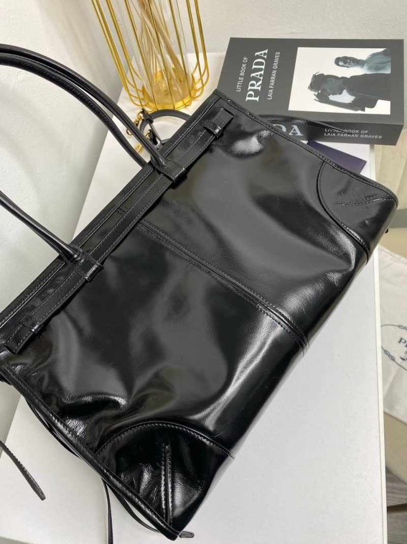 photo_5213347148198958542_y