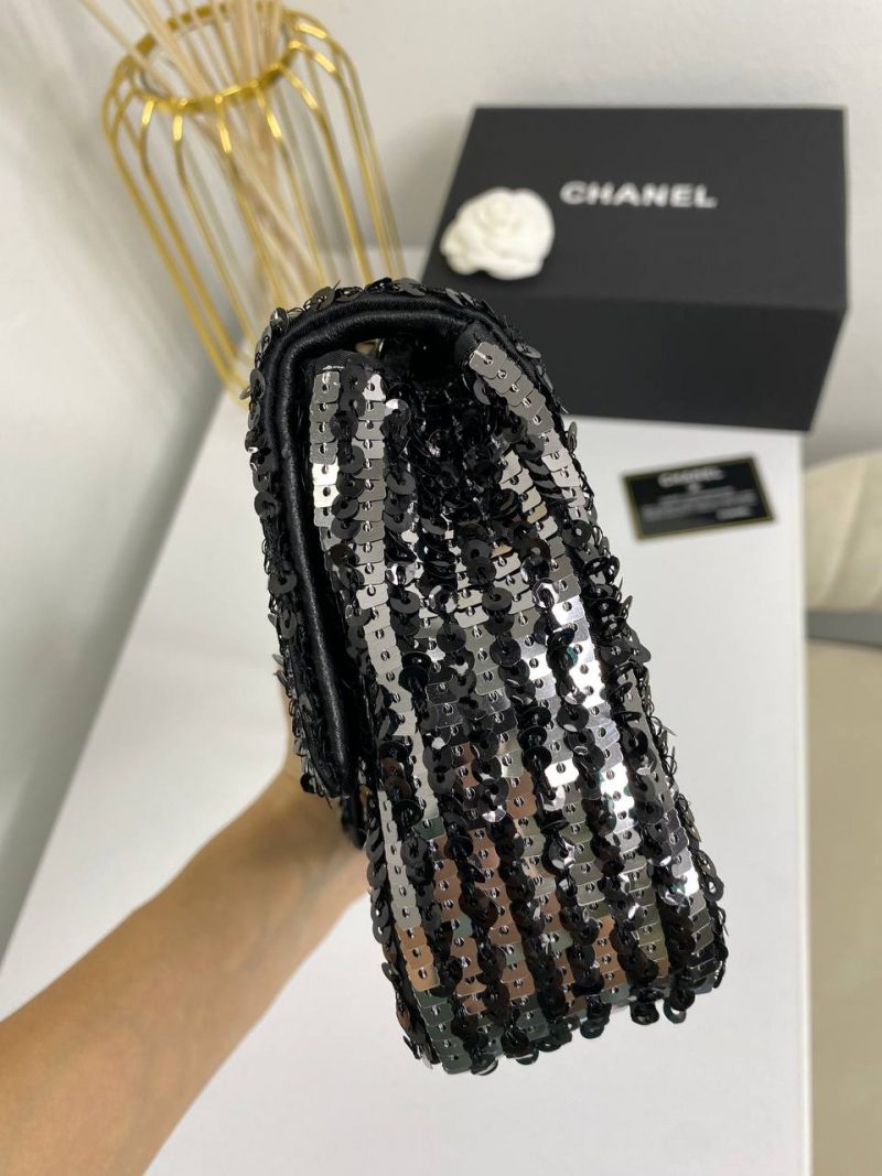 photo_5219723181768693375_y