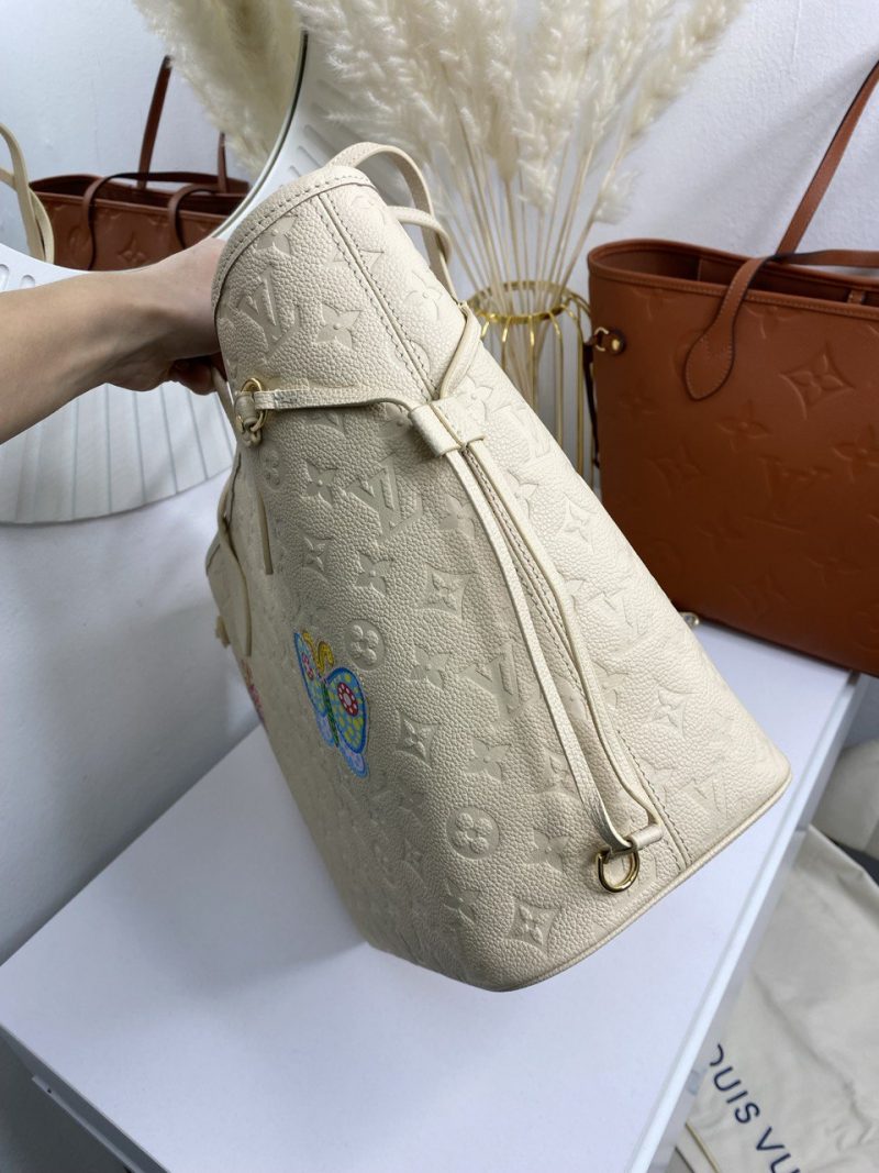 photo_5262835904572149985_y