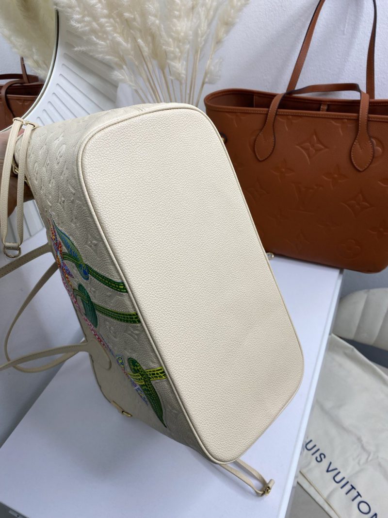 photo_5262835904572149991_y