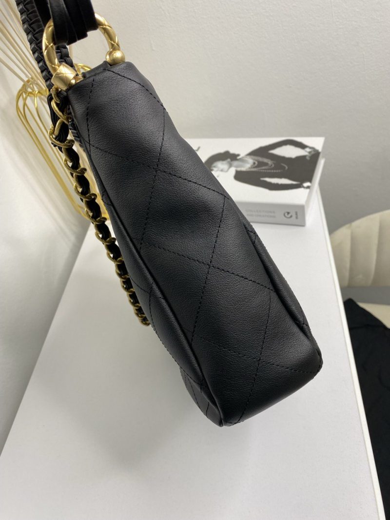 photo_5262835904572150101_y