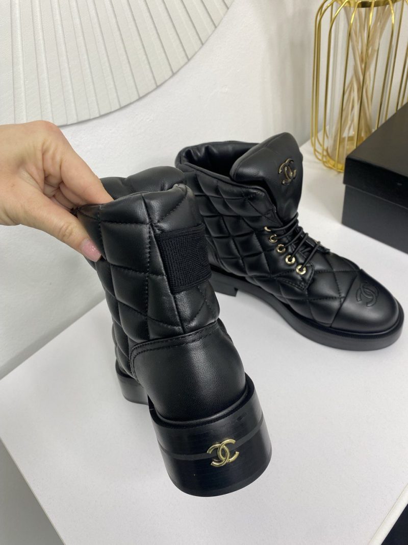 photo_5300877117107590649_y