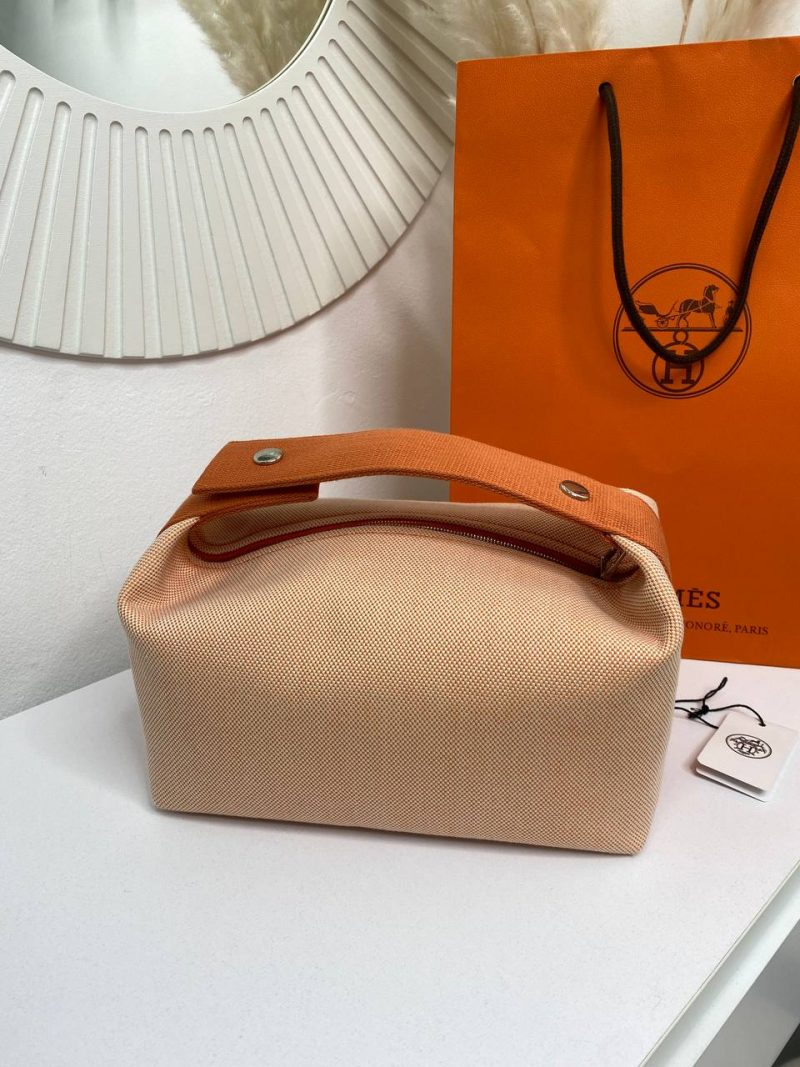 photo_5305673019324225707_y