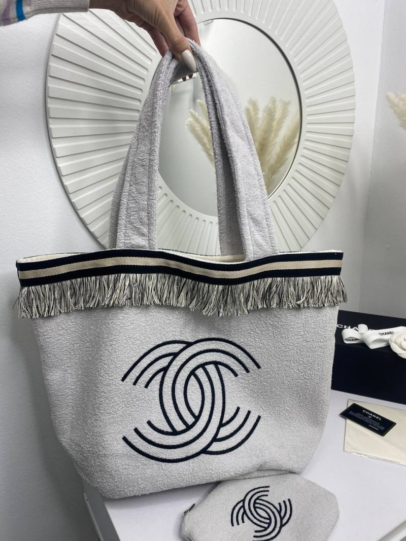 photo_5307505845078184637_y