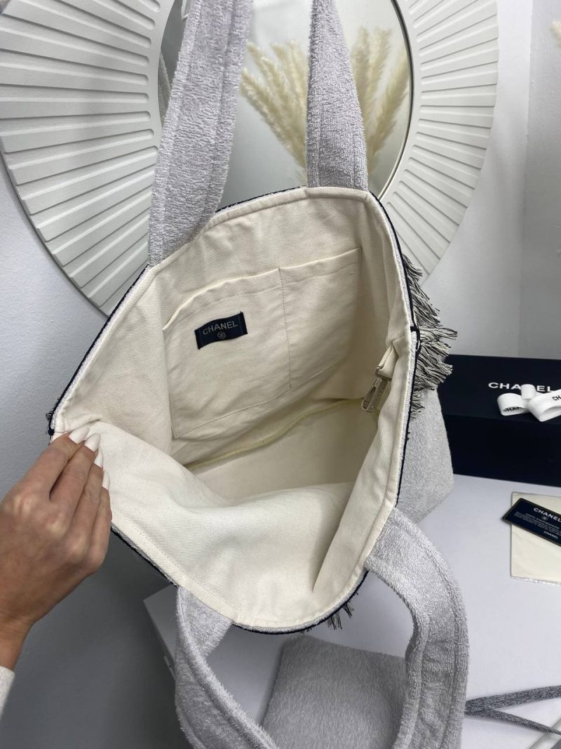 photo_5307505845078184640_y