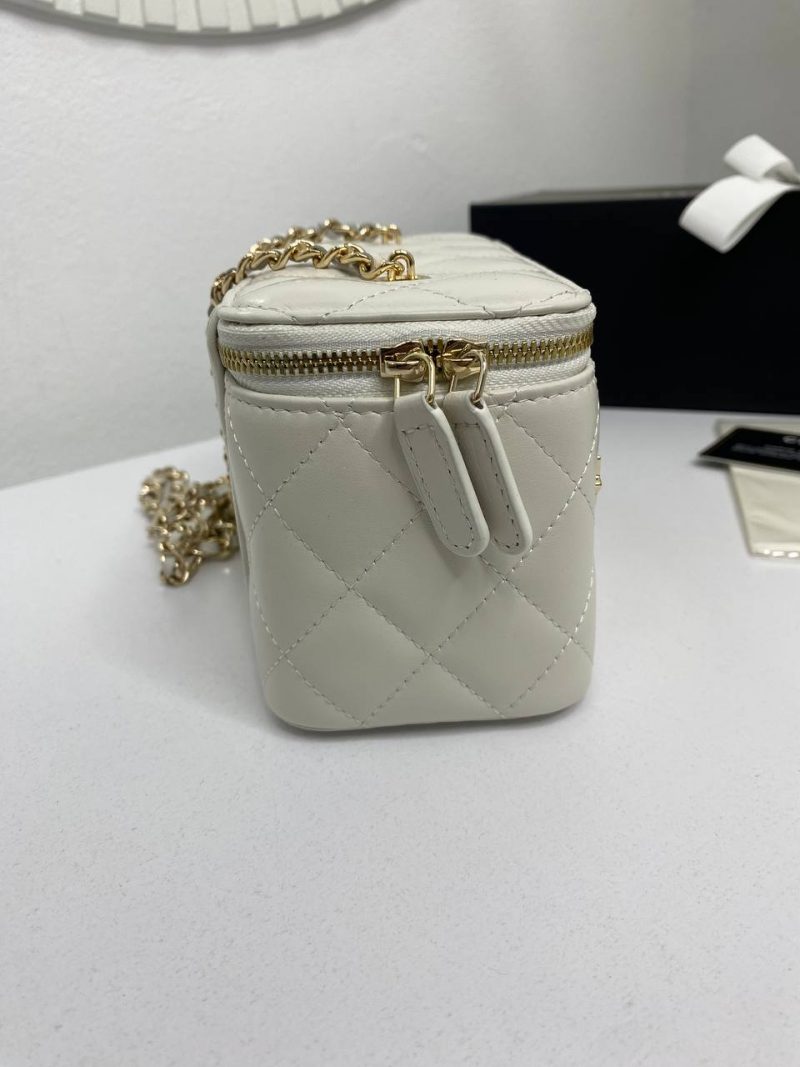 photo_5307505845078184657_y