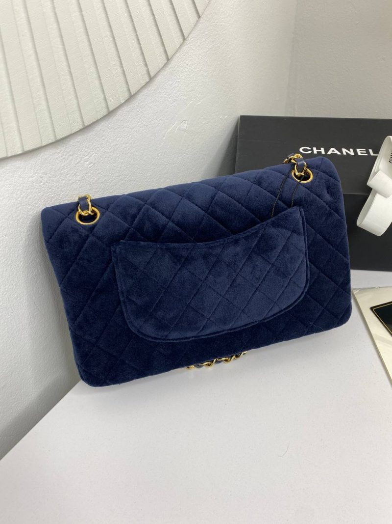 photo_5307505845078184672_y