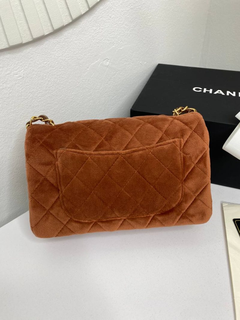 photo_5307505845078184676_y