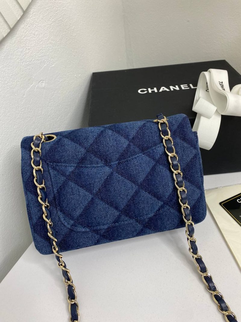 photo_5307505845078184694_y