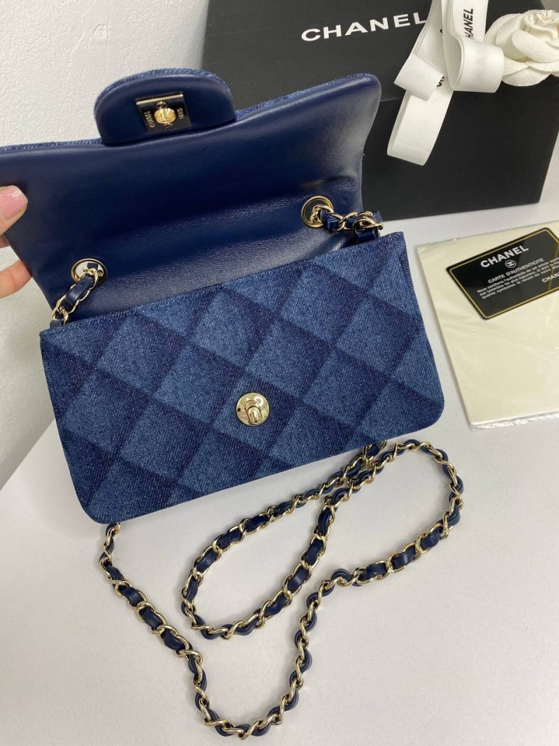 photo_5307505845078184697_y