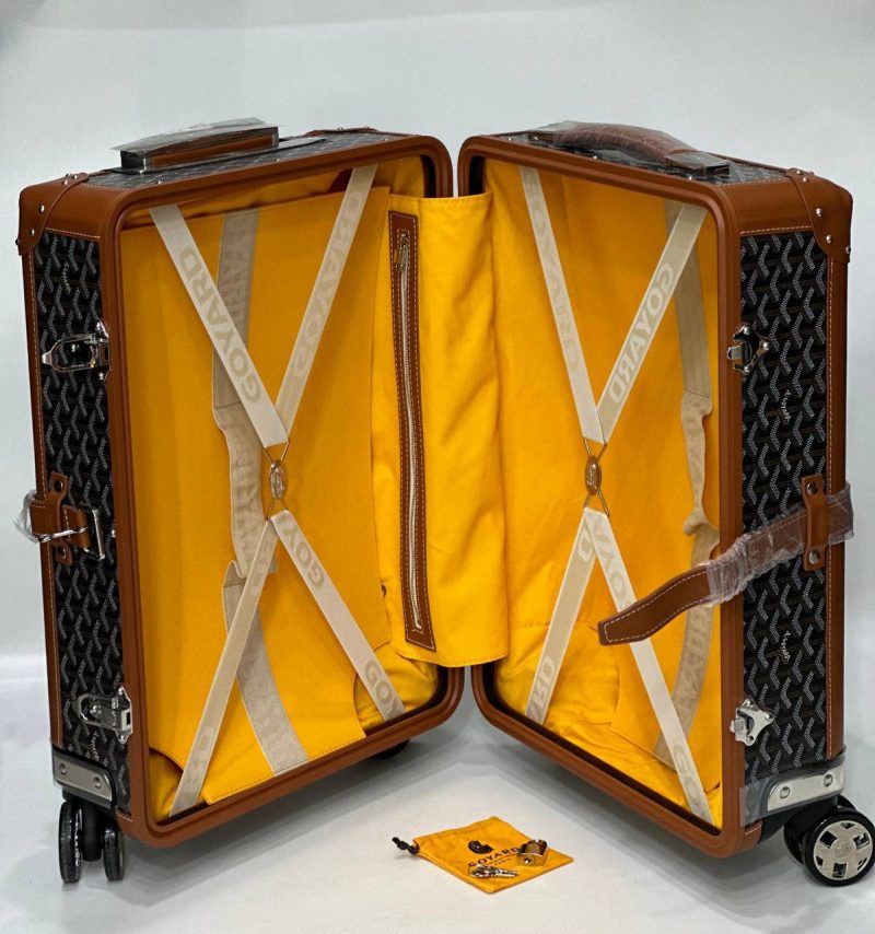 photo_5316895863357953842_y