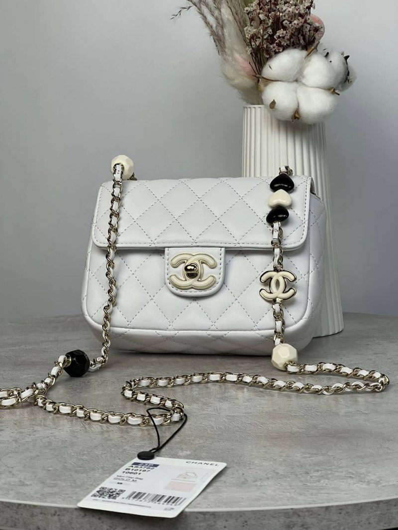 photo_5316895863357953868_y