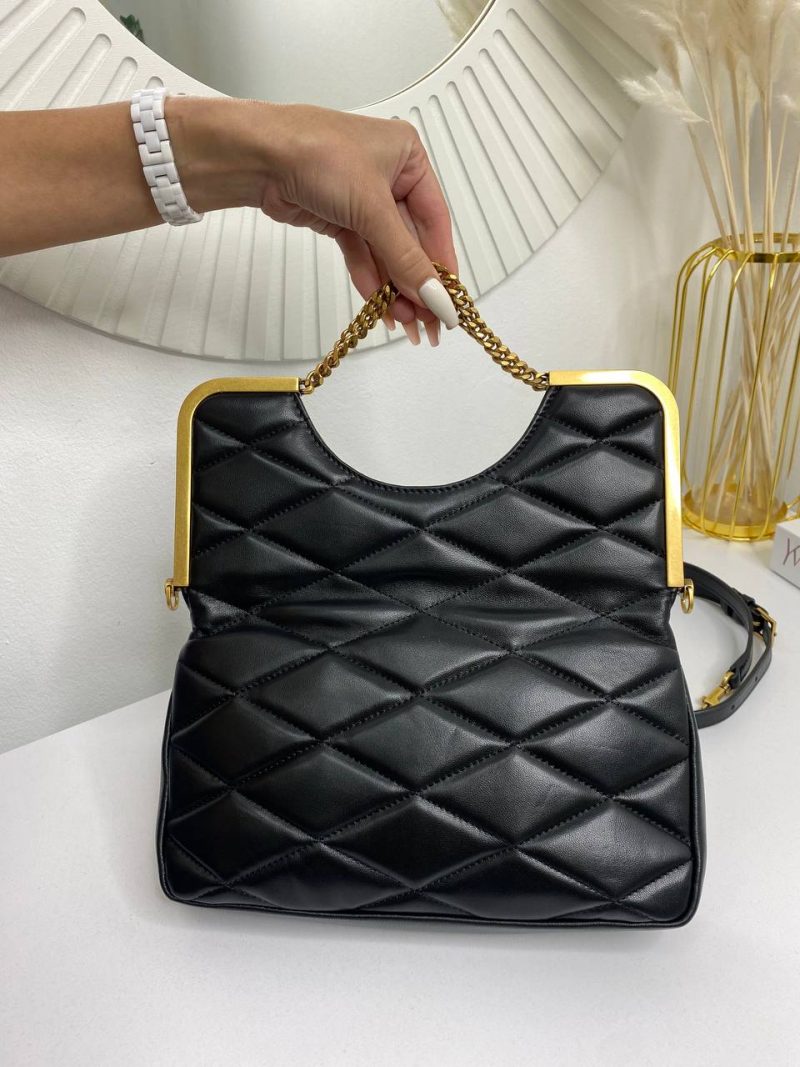 photo_5325883456086989953_y