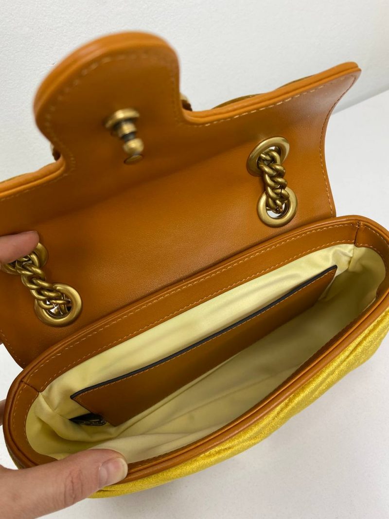 photo_5330495306070086937_y