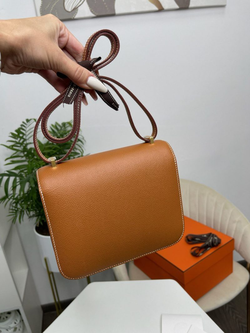 photo_5341415148751018000_y