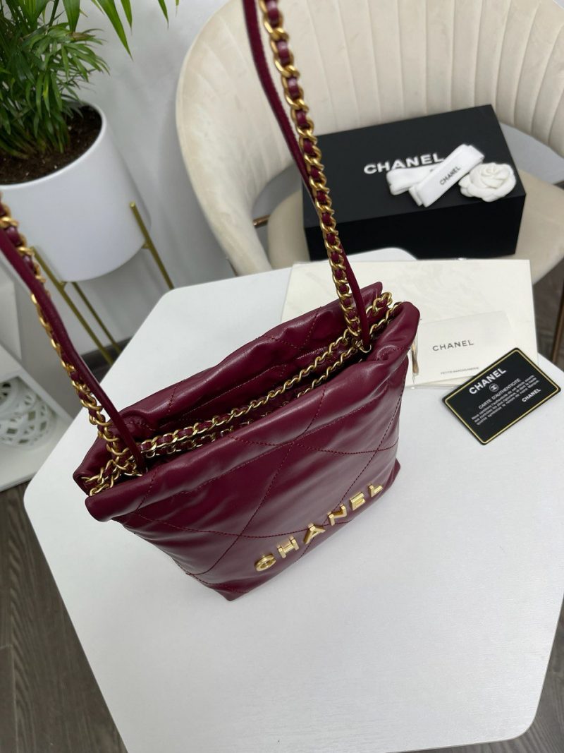 photo_5341415148751018062_y