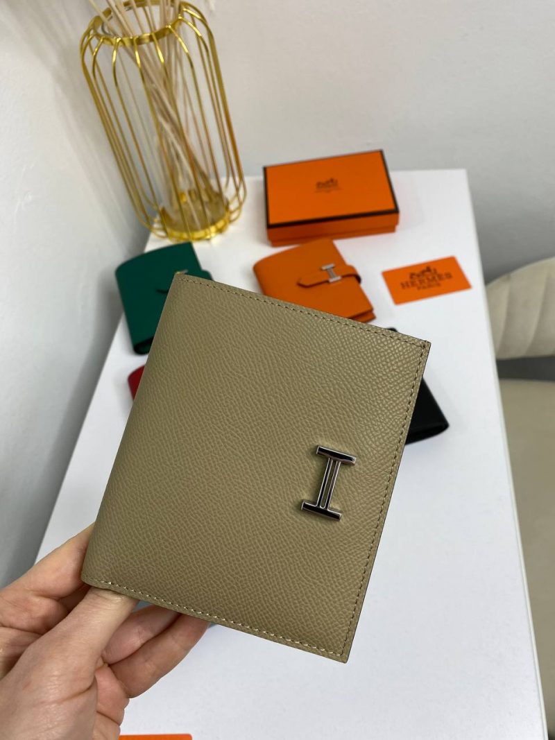 photo_5341675861855819203_y