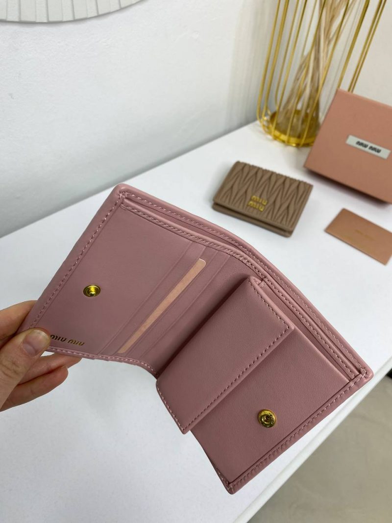 photo_5343567369747945228_y