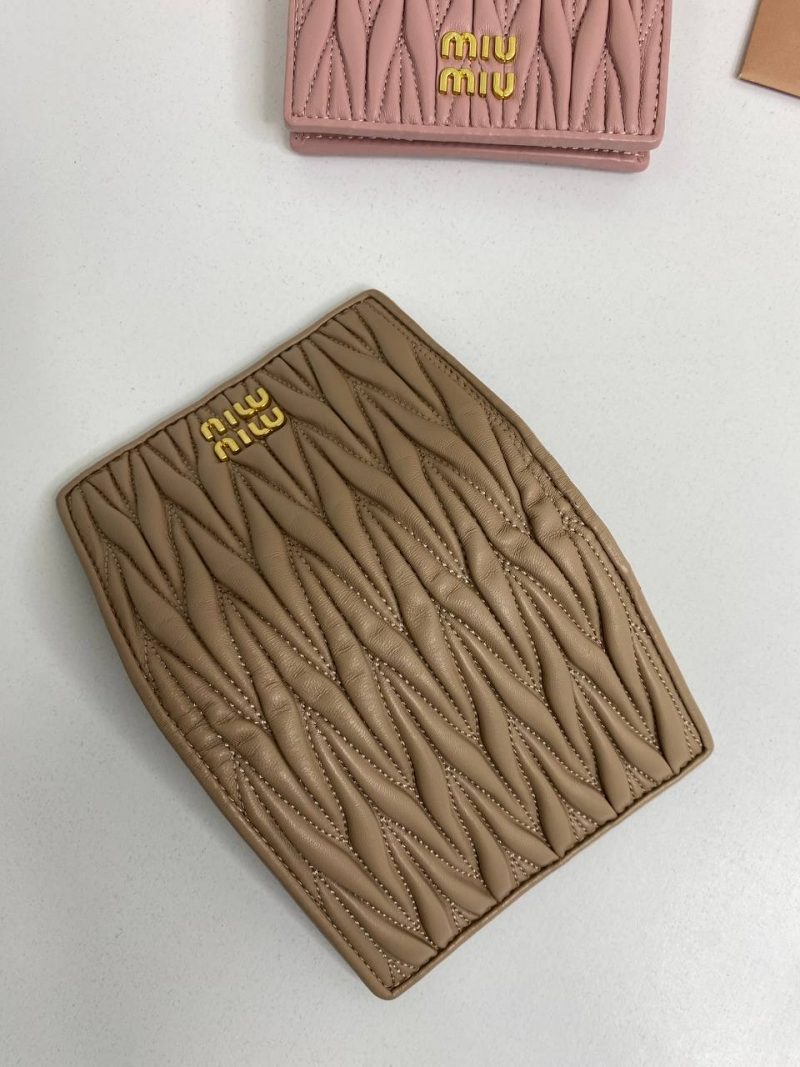 photo_5343567369747945234_y