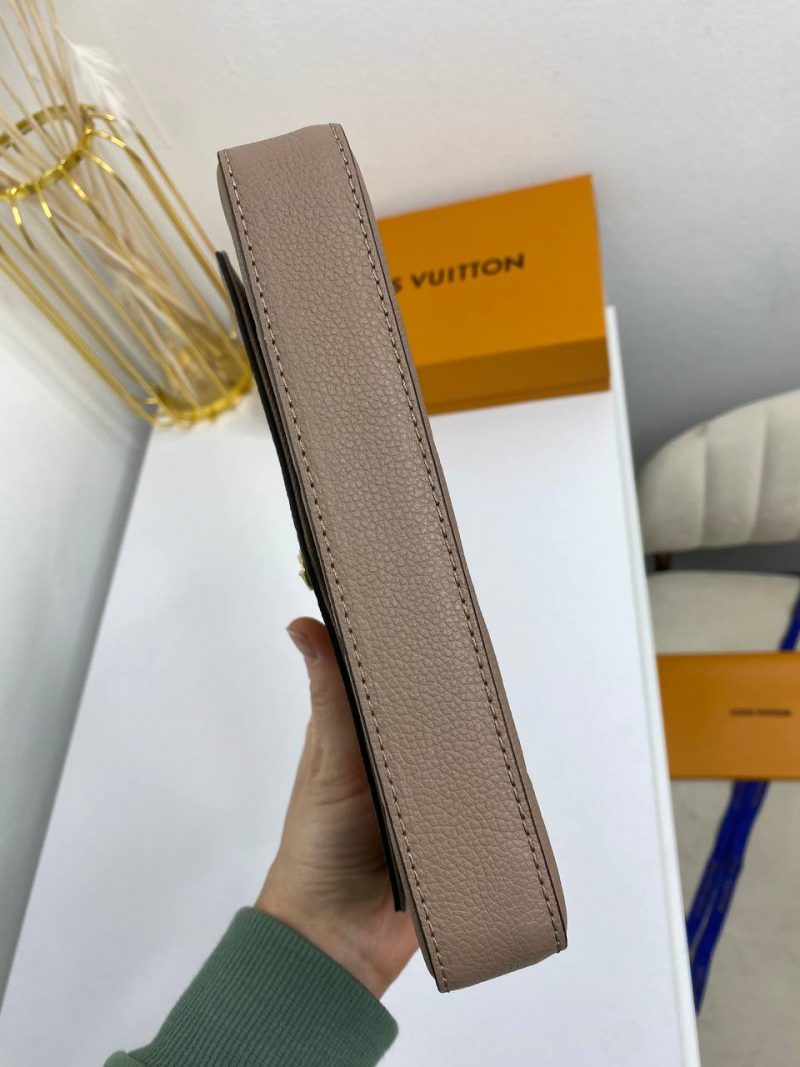 photo_5343628229434528448_y