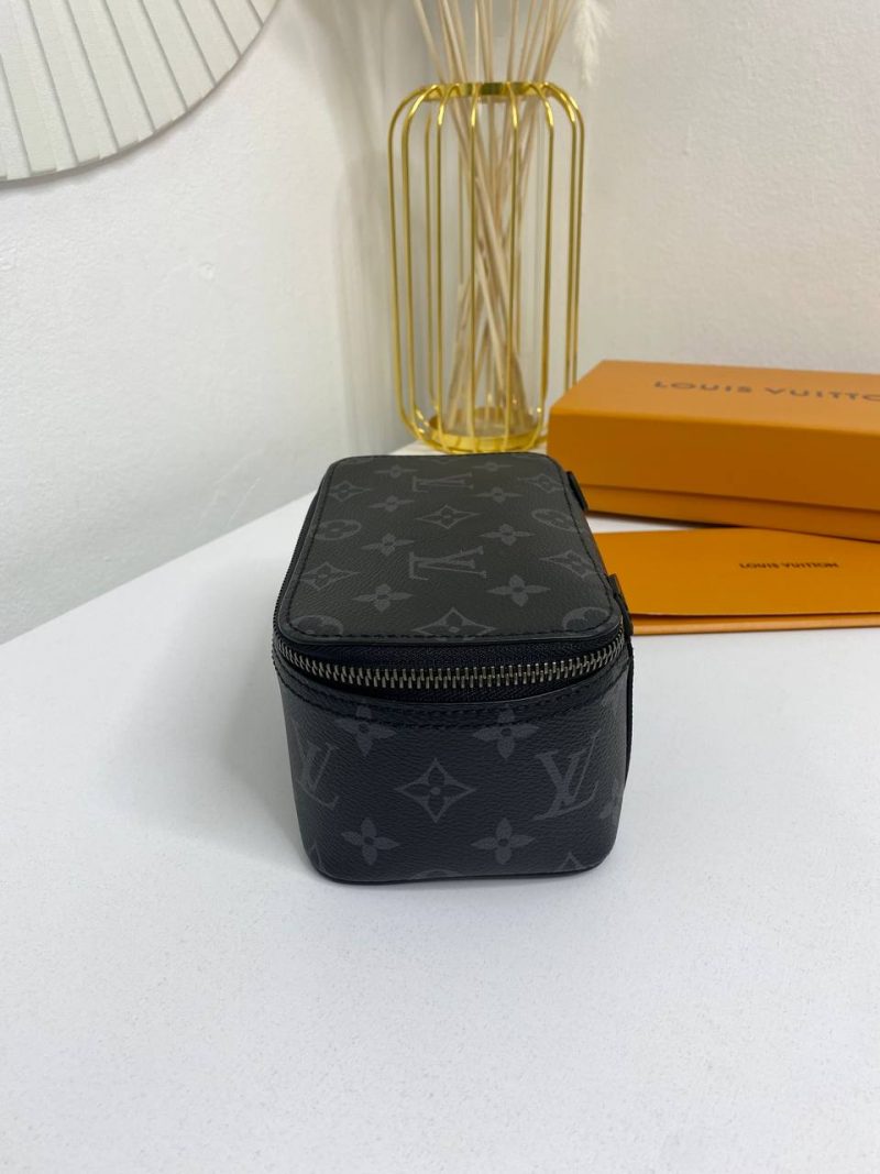 photo_5343628229434528450_y