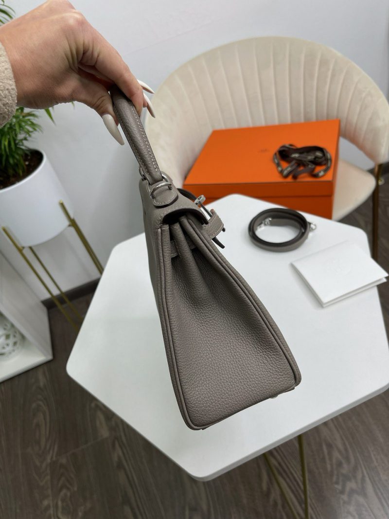 photo_5343666948564703682_y