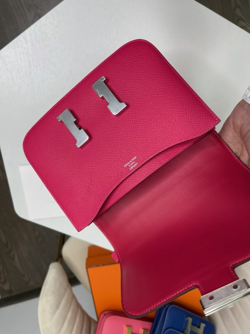 photo_5345918748378387602_y