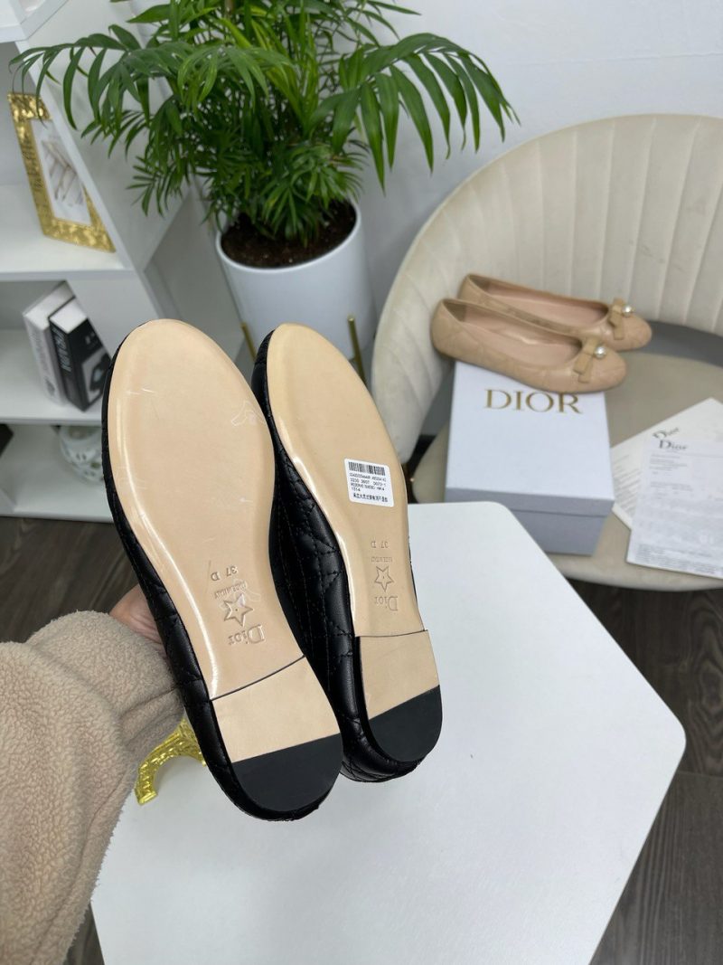 photo_5357190988830987181_y