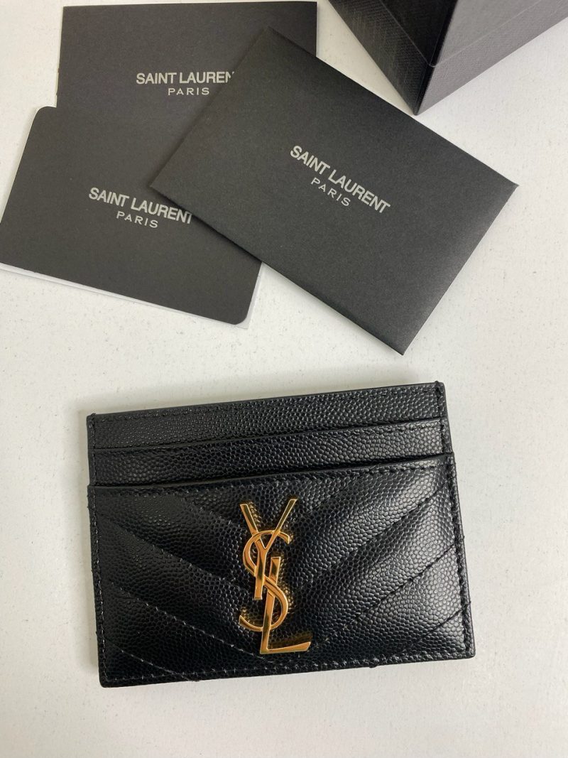 photo_5357190988830987211_y