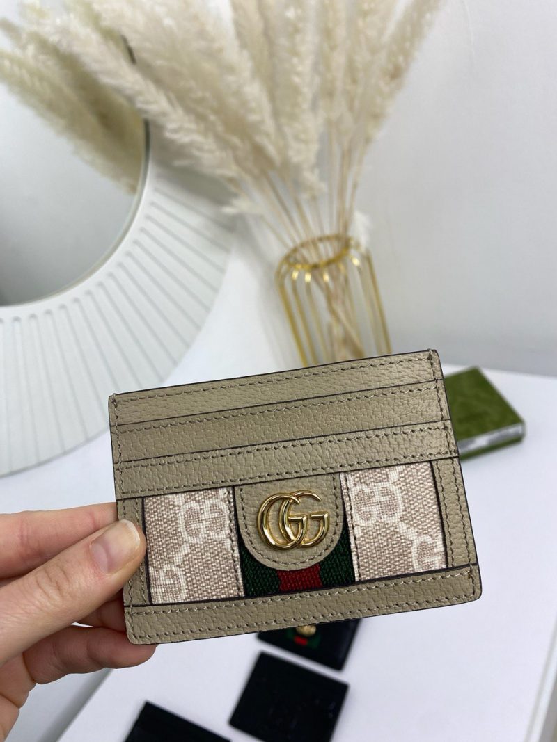 photo_5357190988830987298_y