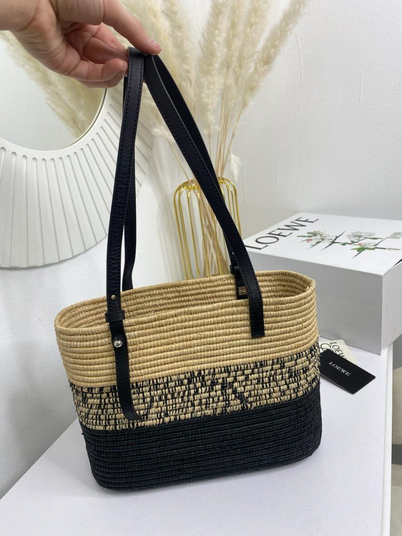 photo_5359442788644674260_y