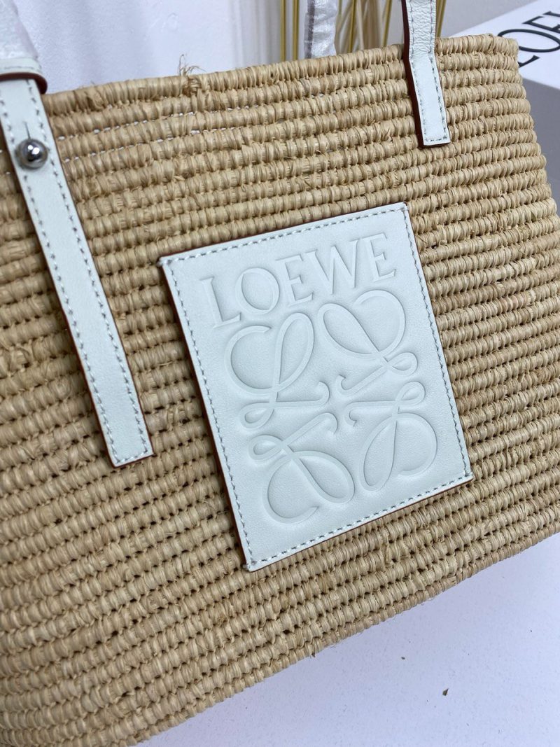 photo_5359442788644674289_y