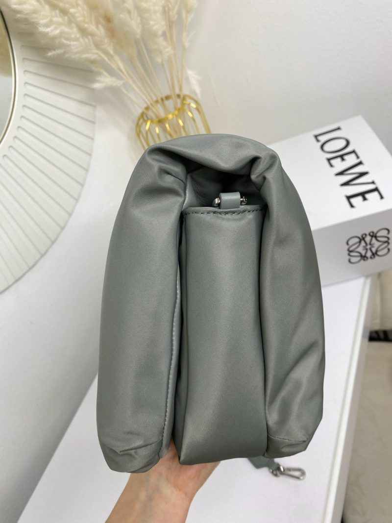 photo_5359442788644674303_y