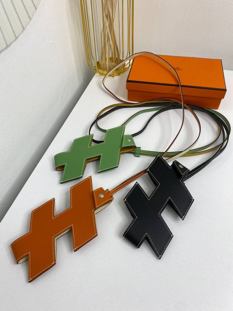 photo_5364237565579875974_y