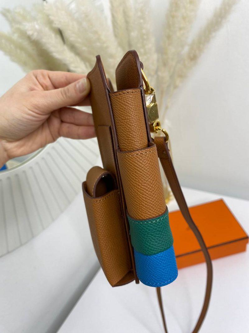 photo_5364237565579875989_y