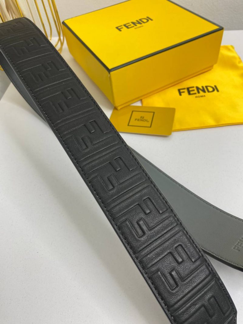 photo_5364237565579876195_y