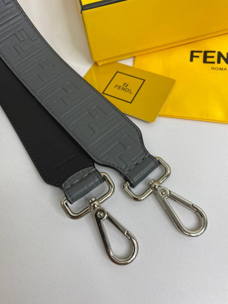 photo_5364237565579876198_y