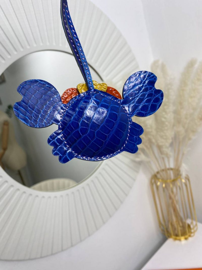 photo_5364237565579876289_y