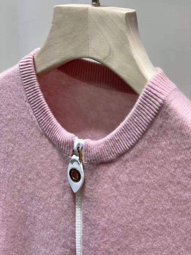 photo_5366445732820801365_y