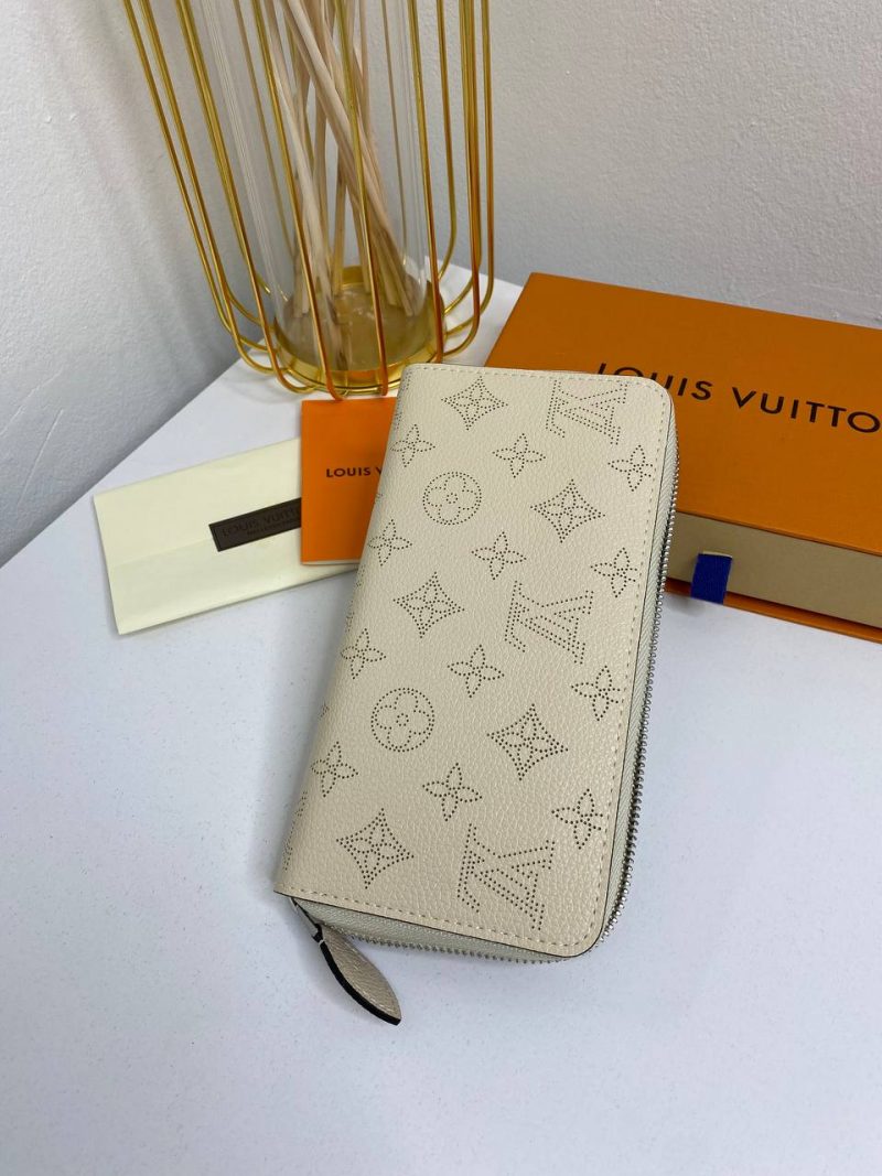 photo_5370583096291874075_y